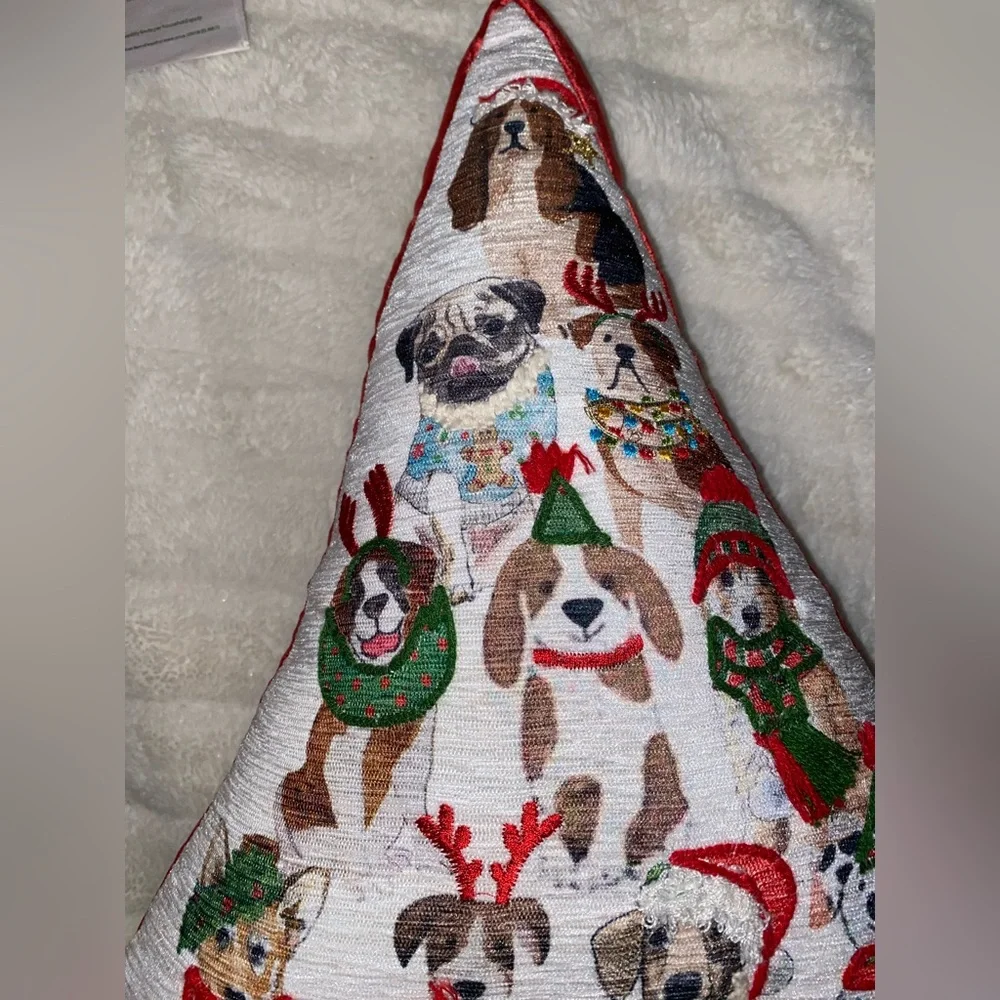 Martha Stewart Holiday Christmas Dogs Print Throw Pillow Triangle Dopamine